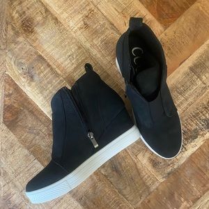 NWT black heeled sneakers - size 7